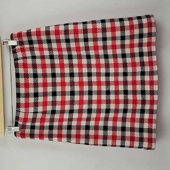 Talbots Mini Check Plaid Wool Blend Skirt Cream, Black & Red Size 6 - Picture 3 of 10